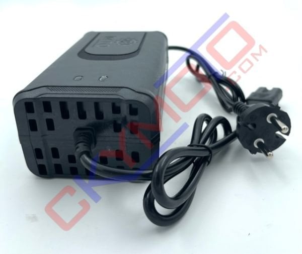 EBİKE ŞARJ CİHAZI 48AH 14 AH DEVRE KESİCİLİ DİJİTAL